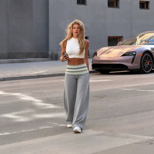 <span class=keywords><strong>Pantalon</strong></span> évasé décontracté <span class=keywords><strong>taille</strong></span> <span class=keywords><strong>basse</strong></span> en polyester pour <span class=keywords><strong>femme</strong></span> avec bordure à volants – Couleurs unies, coupe ample, longueur intégrale - Product Image 5