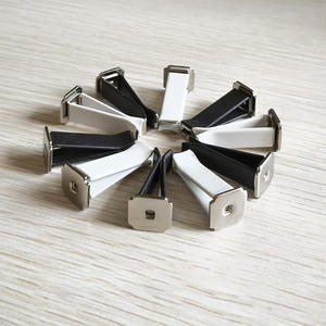 Clip <span class=keywords><strong>de</strong></span> parfum pour climatiseur en métal, support <span class=keywords><strong>de</strong></span> diffuseur d'arômes pour voiture, clip <span class=keywords><strong>de</strong></span> ventilation pour désodorisant automobile - Product Image 5