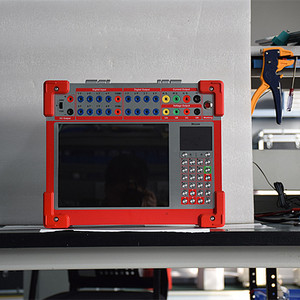 Medidor de Resistencia de Corriente Secundaria Rojo de Alta Precisión y Estabilidad para Pruebas de Inyección de Relés Trifásicos - Product Image 5