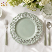 Assiettes de présentation en céramique bleu marine, 13 pouces, forme irrégulière, en porcelaine mate ondulée, pour décoration de table de mariage, banquet ou fête