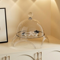 Dôme de service moderne en plastique transparent en forme de cloche, empilable, pour la conservation des aliments frais et la protection contre la poussière, idéal pour les boulangeries, les buffets et les présentations de mariage