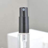 Flacon de parfum en verre transparent fin avec logo personnalisé, bouchon noir, plusieurs tailles, vide, rechargeable, mini flacon de parfum