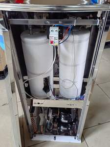 <span class=keywords><strong>Fontaine</strong></span> d'<span class=keywords><strong>eau</strong></span> <span class=keywords><strong>à</strong></span> montage au sol <span class=keywords><strong>avec</strong></span> un bassin et deux robinets - Product Image 4