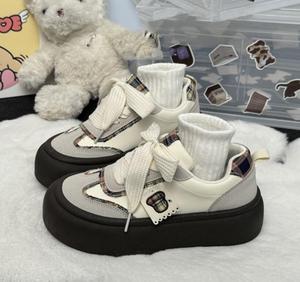 Chaussures décontractées blanches pour femmes, chaussures pour étudiants, légères avec semelle épaisse et souple, petite semelle pour grosse tête - Product Image 4