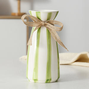 Vases décoratifs modernes et simples à rayures et à bouquet, ornements pour le salon, les meubles TV, les fleurs séchées, vente chaude - Product Image 3