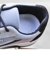 Chaussures pour amoureux Fond épais Surface en maille Baskets à la mode Décontractées à lacets Appartements de grande taille à la mode
