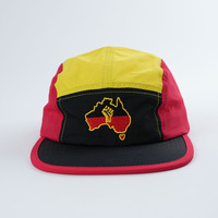 Casquette 5 panneaux en nylon rouge avec logo brodé, idéale pour le sport en extérieur, le camping, la course à pied, imperméable, personnalisable, séchage rapide