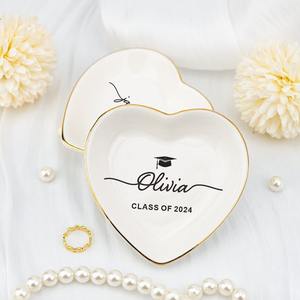 Placa de anillo de cerámica en forma de corazón nombre personalización Placa de almacenamiento de una pieza de joyería personalizada - Product Image 1