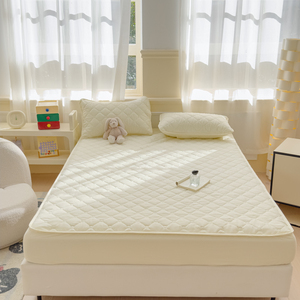 Drap-housse matelassé imperméable et anti-fuite en mélange polyester-<span class=keywords><strong>coton</strong></span>, antidérapant tout autour, pour bébés, pour le commerce transfrontalier - Product Image 1