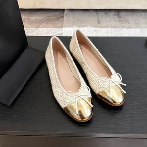 Scarpe da <span class=keywords><strong>Donna</strong></span> di Design Versatili, <span class=keywords><strong>Ballerine</strong></span> con Tacco Piatto, Suola Antiscivolo, Dettaglio Fiocco, in Vera Pelle - Product Image 3