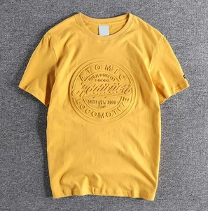 Camiseta FLOWORA OEM de algodón grueso, estilo pullover, con gráfico en relieve 3D, corte holgado, esencial, con logo personalizado para hombre. - Product Image 3