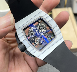 Reloj hueco 61-01 de diseñador superior para hombre con caja blanca estilo deportivo espejo de zafiro Personalización de gama alta - Product Image 6