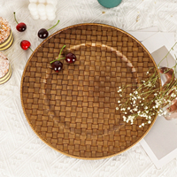 Assiette de présentation moderne classique en plastique effet tressé de 13 pouces avec motif marron et logo personnalisé pour réunions de famille, mariages et fêtes
