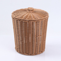 Panier de rangement multifonctionnel rond en rotin PE OEM pour hôtel, avec couvercle, robuste, réutilisable et écologique