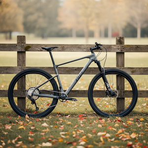 Vélo de montagne à cadre rigide en fibre de carbone de qualité supérieure avec frein à disque <span class=keywords><strong>hydraulique</strong></span> à quatre pistons et roues de 29 pouces pour la conduite tout-terrain pour adultes - Product Image 1