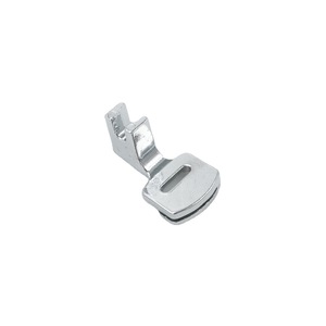 ตัวกดจีบผ้าแบบ T-Bone รุ่น 702 อุปกรณ์เสริมสำหรับจักรเย็บผ้าทำจากเหล็ก - Product Image 5