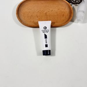 Petite bouteille de shampoing personnalisé et nettoyant pour le corps, article de luxe jetable à forte demande pour les marques de shampoing des hôtels haut de gamme - Product Image 5