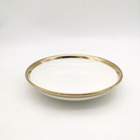 Service de table en céramique et porcelaine 4 pièces, style européen, assiettes de présentation pour fêtes avec motif irrégulier