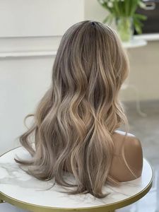 Perruque en soie 5x5 couleur blonde sans colle avec ligne de silicone Super naturel vierge <span class=keywords><strong>russe</strong></span> cuticule cheveux alignés perruques en soie pour les Juifs - Product Image 4