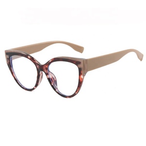 Neue Modische <span class=keywords><strong>Cat</strong></span>-Eye UV400 Sonnenbrille für Damen Hochwertige Große PC-Rahmen Anpassbares Logo <span class=keywords><strong>Anti</strong></span>-Blaulicht-Brille - Product Image 6