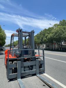 Montacargas Usado de Alta Calidad HeLi de 8 Toneladas, Apilador de Horquillas de 1.5m con Rodamientos y Componentes Principales del Motor - Product Image 6