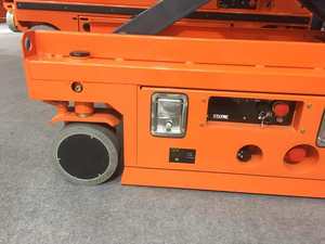 Neumático Sólido Antimarcas 230x80 para Plataformas Elevadoras de Tijera DingLi JCPT0607 - Product Image 2