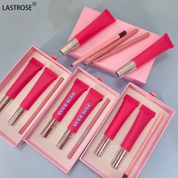 Kit de Maquillage Lèvres en Gros : Ensemble Crayon à Lèvres Retractables et Gloss à Lèvres Marque Blanche – Longue Tenue, Haute Pigmentation, Non Collant, Végan, Non Testé sur les Animaux