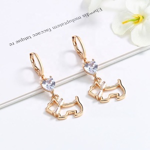 เครื่องประดับทองเคลือบ 18K ปรับแต่งได้ กันน้ำ จี้รูปหัวใจ 18K ประดับเพชรเทียม สร้อยคอทอง ต่างหูห่วงทองประดับเพชรคิวบิกเซอร์โคเนีย สำหรับผู้หญิง - Product Image 1