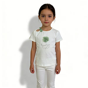 <span class=keywords><strong>T</strong></span>-<span class=keywords><strong>shirt</strong></span> da ragazza semplice con base <span class=keywords><strong>bianca</strong></span> e decorazioni verdi chiaro, stampa floreale 3D, lettere e fiocco, morbida, delicata sulla pelle e traspirante - Product Image 2