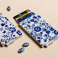 Porte-cartes en aluminium KAISCA, étui fin pour cartes de crédit de 4 pouces, motif floral bleu, impression par transfert thermique, fermeture à clip