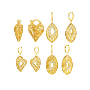 Aretes CANNER con Diseño Artístico Impreso en 3D, Plata de Ley 925, Chapados en Oro de 18K, Forma Ovalada de Corazón, Joyería - Product Image 1