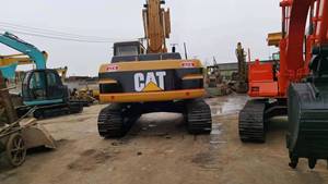 Venta de Excavadora de Cadenas CAT 320BL Usada (20 Toneladas) a Bajo Precio Está en buen estado y viene con una garantía de un año. - Product Image 3