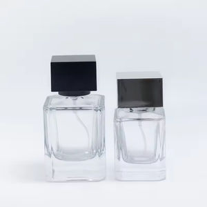 Flacon de parfum en verre carré cube 30ml 50ml 100ml Impression d'écran couleur personnalisée Bouchon noir de luxe Pulvérisateur à pompe - Product Image 5