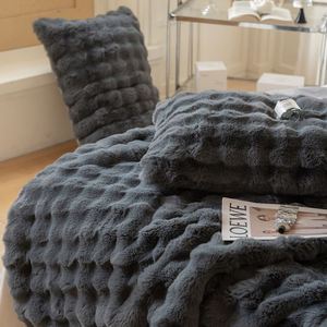 Manta de imitación de piel de conejo de 100*160 cm, manta de lana de burbujas, manta de doble cara gruesa para oficina, siesta, sofá. - Product Image 3