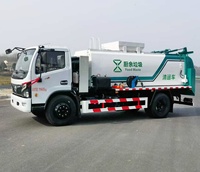 Camion de ramassage des déchets alimentaires et des ordures ménagères pour les industries de la construction et de la restauration