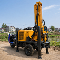 Foreuse mobile diesel Feiyang pour puits d'eau, type tricycle, profondeur max. 300m, diamètre de forage 140-254mm, moteur et pompe