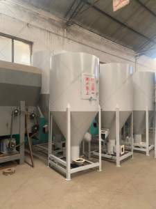 飼料グラインダーミキサー機械動物飼料機械垂直500kg 1時間あたり - Product Image 5