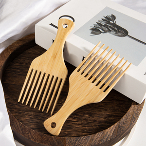 Peigne à cheveux <span class=keywords><strong>r</strong></span>étro à dents larges en bois de bambou, personnalisé avec un logo, écologique, fait à la main, pour salon de <span class=keywords><strong>coiffure</strong></span>, pour hommes, pour le soin des cheveux, pour le coiffage - Product Image 4