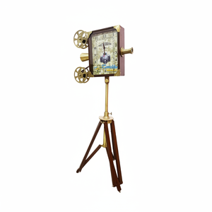 นาฬิกาตั้งพื้นทรงสี่เหลี่ยมผืนผ้า ดีไซน์โปรเจคเตอร์ภาพยนตร์ ทำมือ ขัดเงา ชุบทองเหลืองโบราณ งานศิลปะสะสม - Product Image 1