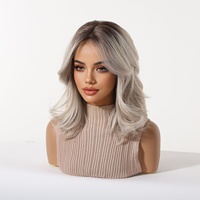 Nouvelle perruque européenne en fibre haute température, gris argenté dégradé, mi-longue, mate, naturellement volumineuse, fabriquée à la machine, 240g, modifiable