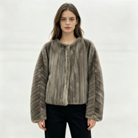 Manteau court en fausse fourrure de vison rayé pour femme, couleur personnalisable, col rond, boutons-pression invisibles, chaud et élégant