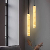 Prix d'usine Lustre suspendu moderne de luxe en laiton à 16 lumières, long, en albâtre, pour escalier et salle à manger