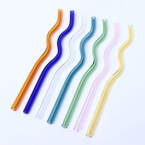 Pailles ondulées réutilisables en verre, résistantes à la chaleur, colorées, design tendance, personnalisables, vente en gros, OEM - Product Image 1