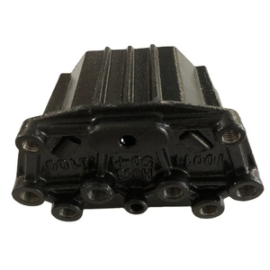 Cuscinetto di gomma ammortizzante del piede posteriore uso per Dongfeng KL/<span class=keywords><strong>KX</strong></span>/GX D760 motore del camion posteriore del cuscino di sospensione 1001150-H0100 - Product Image 1