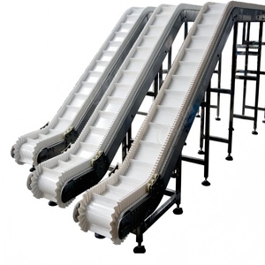 Convoyeur à bande inclinée sanitaire en acier inoxydable SS304 avec bande à crampons approuvée par la FDA et conception à cadre ouvert pour un élévation verticale hygiénique - Product Image 1