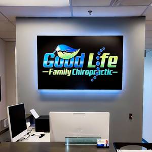 ป้ายโลโก้อะคริลิคแบบกำหนดเองพร้อมไฟ LED ติดผนัง ป้ายต้อนรับบริษัท ป้ายไฟขอบเรืองแสงสำหรับตกแต่งสำนักงานและล็อบบี้ - Product Image 5