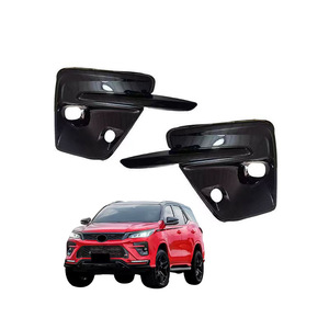 Bezel de phare antibrouillard pour Fortune Runner GR Sport 2021-2024. - Product Image 3