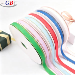 Pita Grosgrain Berpinggir Emas 1.5cm Tersedia, untuk Kemasan Kotak Hadiah Bunga, Kue, dan Perlengkapan Dekorasi Ulang Tahun - Product Image 1