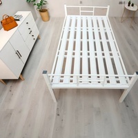 Lit plateforme minimaliste avec tête de lit en métal classique, sommier pour matelas, idéal pour appartement, lit simple au sol