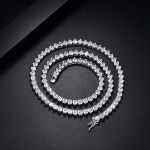 Moderno minimalismo a forma di cuore <span class=keywords><strong>tre</strong></span> artiglio 4mm rame zircone 5a Cz collana Tennis - Product Image 2